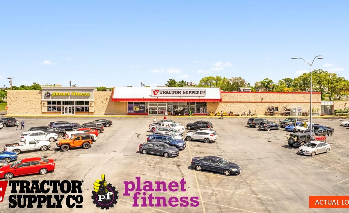 Two-Tenant Tractor Supply Co. and Planet Fitness